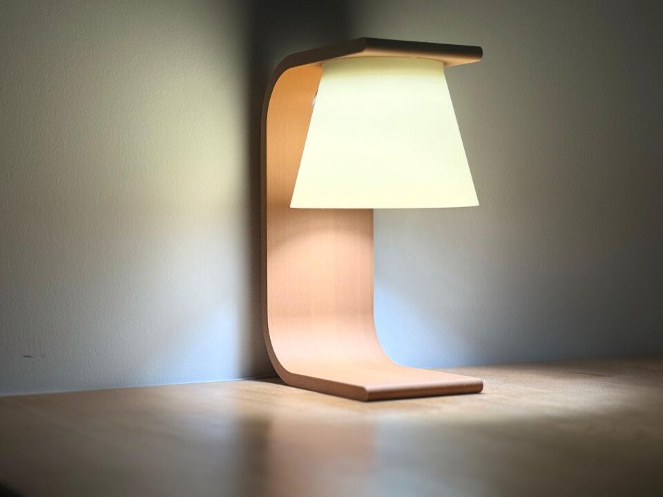 Modern Ahşap Tasarımlı Minimalist Dekoratif Gece Lambası / Masa Lambası